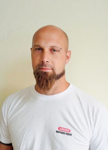 Daniel Fahrafellner, Spezialist für Kaminsanierung und Kaminneubau