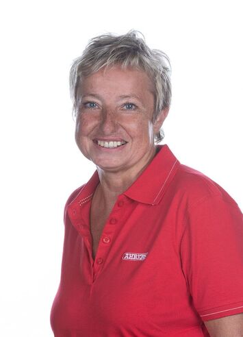 Monika Hirtenfelder, Office Management
