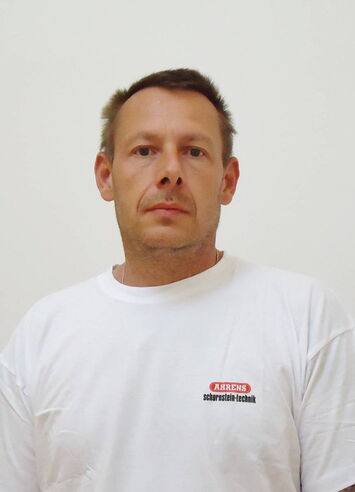 Felix Hergel, Spezialist für Kaminsanierung und Kaminneubau