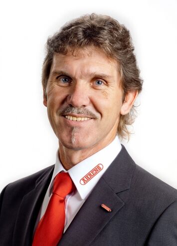 Leopold Racher, Außendiensttechniker für Kaminsanierung