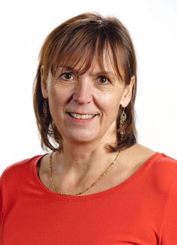 Karsta Gallenbacher, Technische Sachbearbeiterin